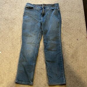 Women’s jeans size 12 short